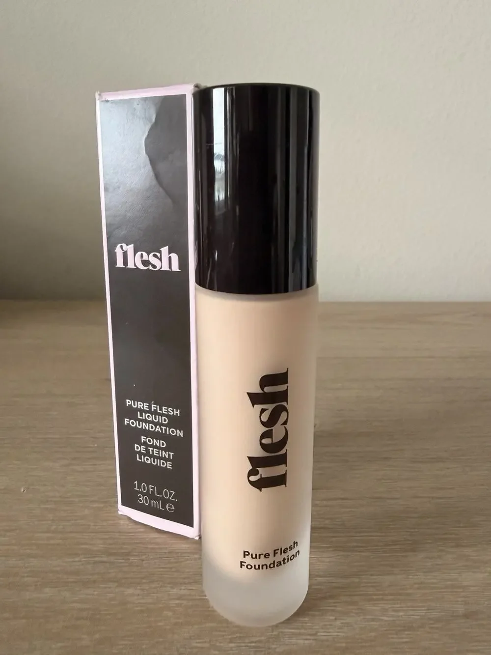 Flesh Pure Flesh Liquid Foundation 04 Sugar Warm Peach 1oz New Open Box
